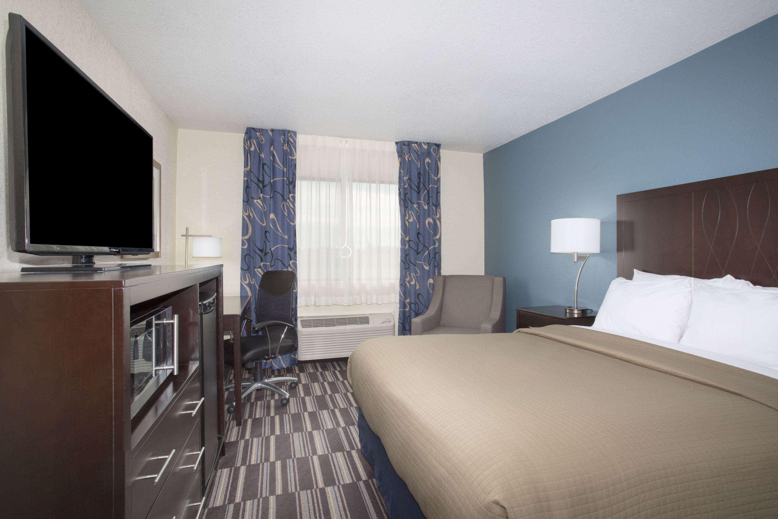 Americinn By Wyndham Mount Pleasant Esterno foto