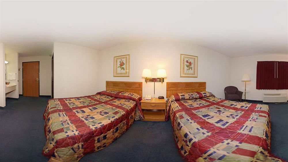 Americinn By Wyndham Mount Pleasant Esterno foto