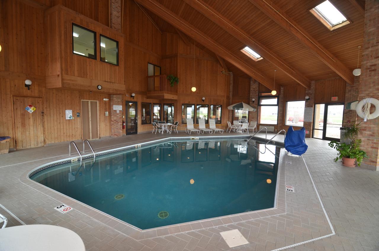 Americinn By Wyndham Mount Pleasant Esterno foto